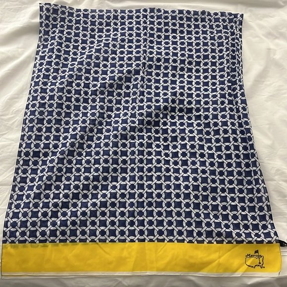 Masters Women’s Patterned Silk Scarf - Magnolia Lane Collection - Picture 2 of 6